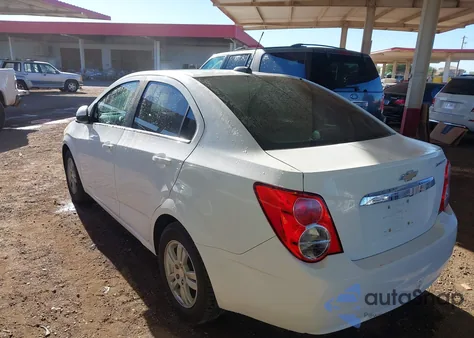 2016 Chevrolet Sonic Lt Auto из США, поврежденный, VIN 1G1JC5SH0G4165117